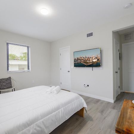 Апартаменты Comfortable Studio Near Calle Ocho In Майами Экстерьер фото